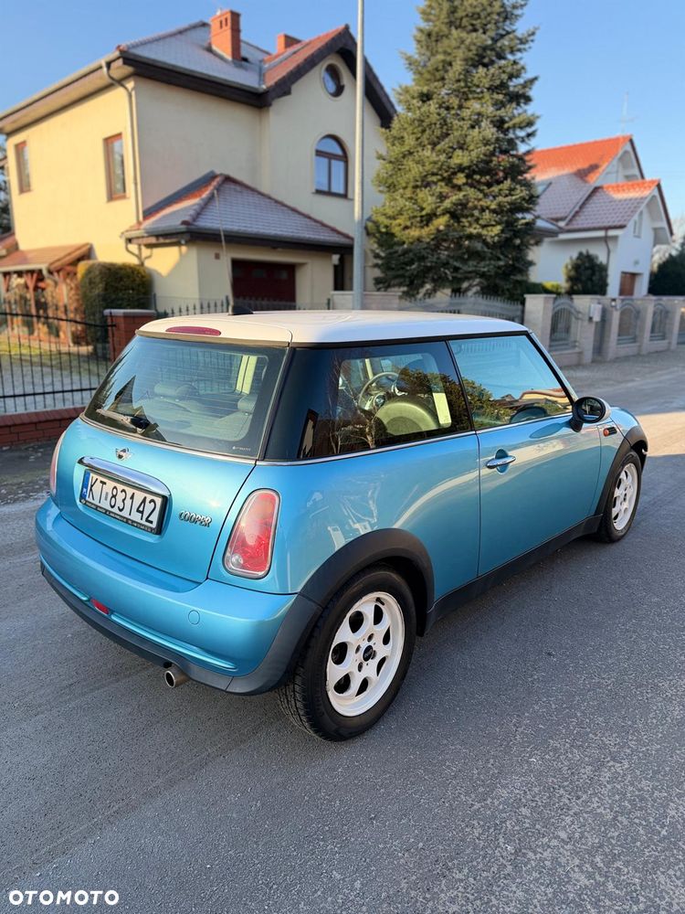 MINI Cooper Seven - 5