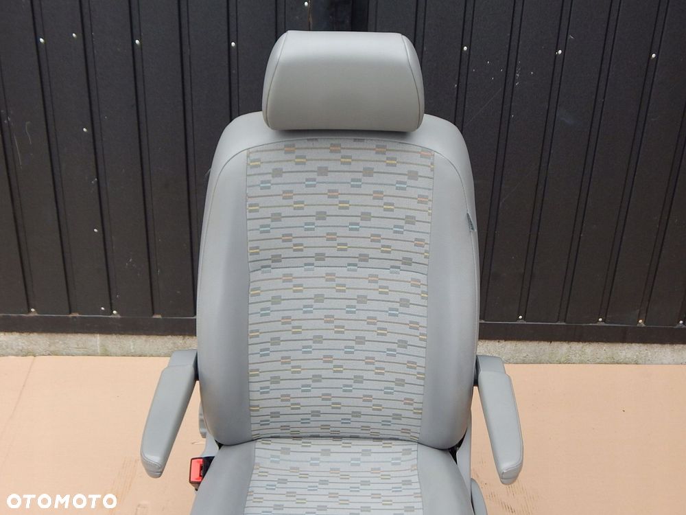 vw t5 lift multivan caravelle fotel kierowcy podstawa lewy przód palace - 4
