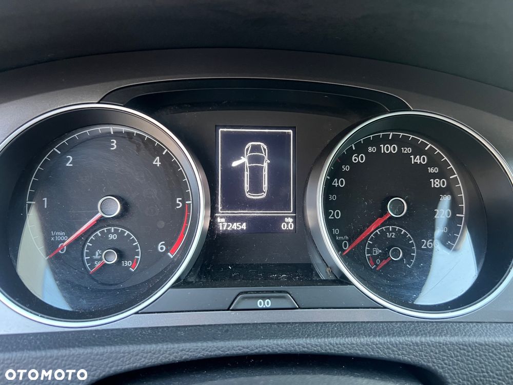 Volkswagen Golf 1.6 TDI BlueMotion Trendline - 8