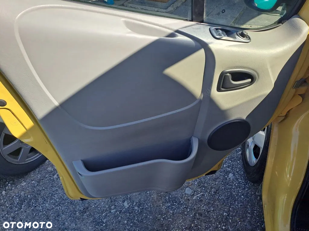 Nissan Primastar - 16