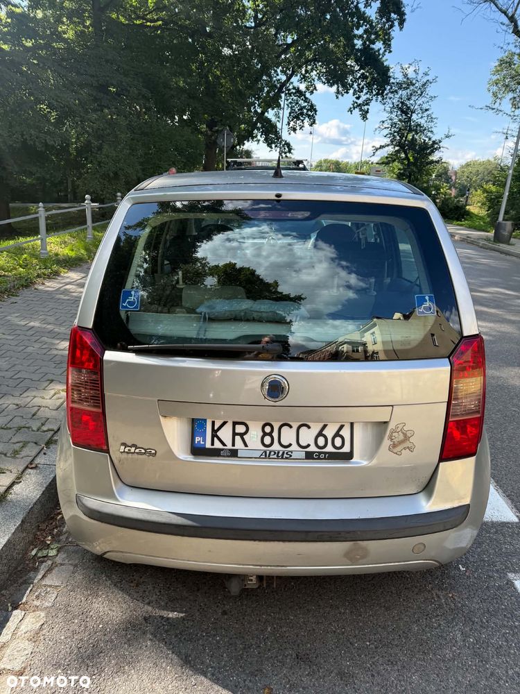 Fiat Idea 1.4 16V Dynamic - 7