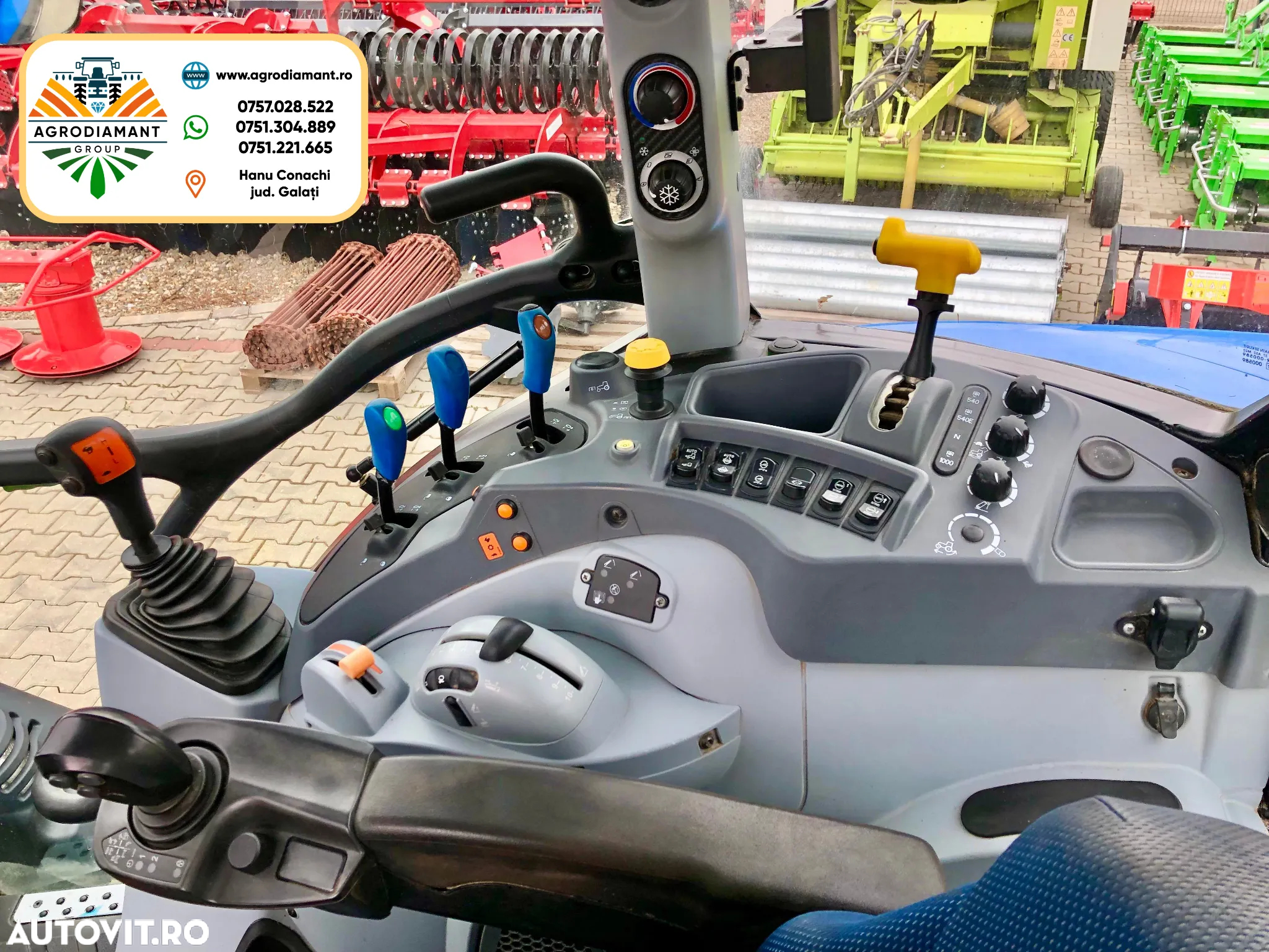 New Holland T5 120 Electro Command - 9