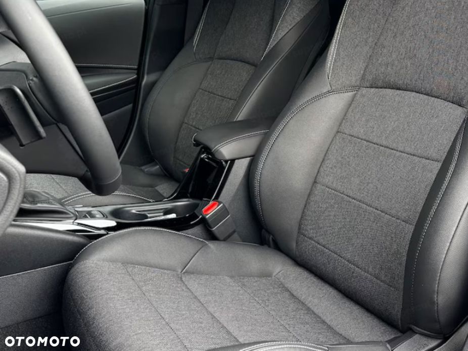 Toyota Corolla - 5