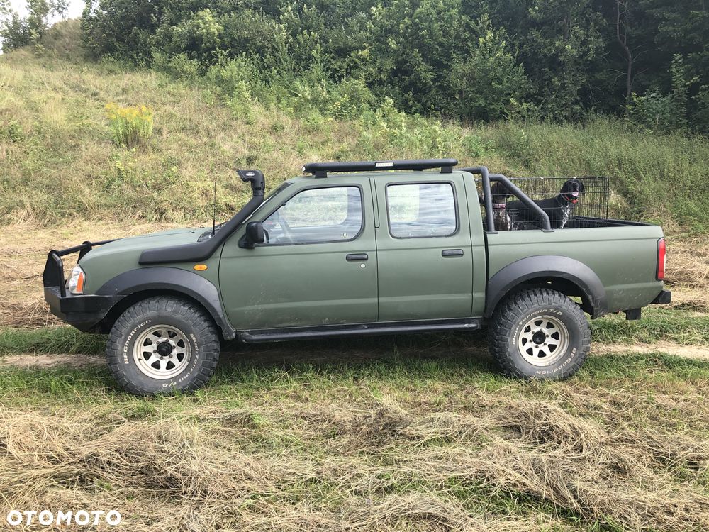 Nissan Pickup 2.5 TDi Base - 10