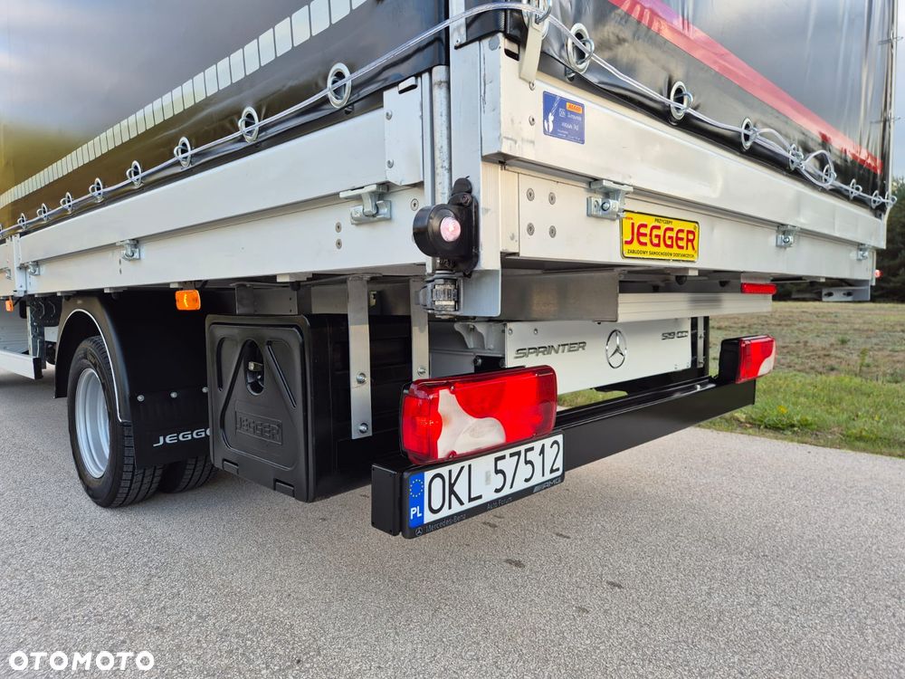 Mercedes-Benz Sprinter - 17