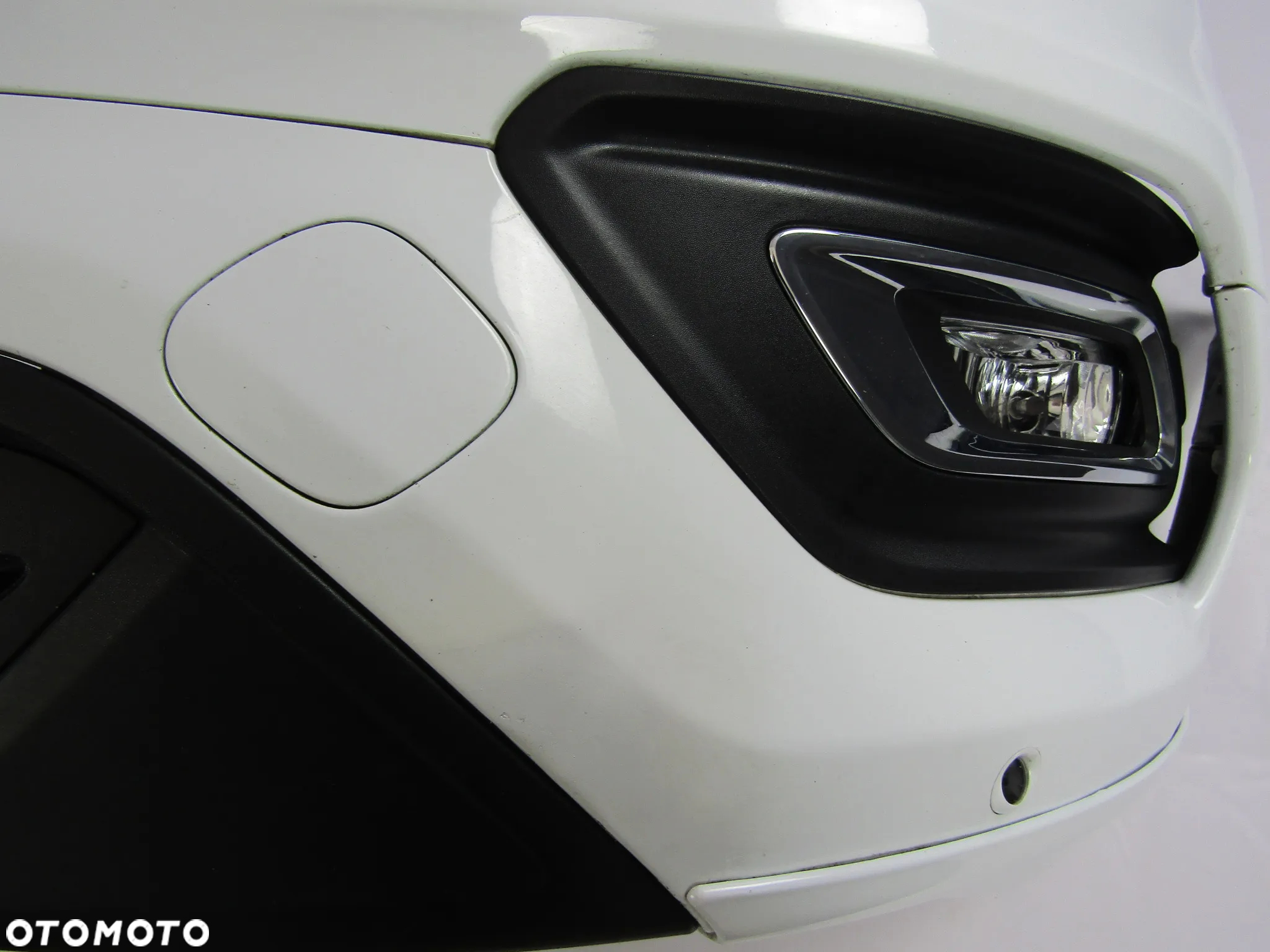 Zderzak przedni Ford Transit Tourneo Custom 18-22 Frozen White - 12