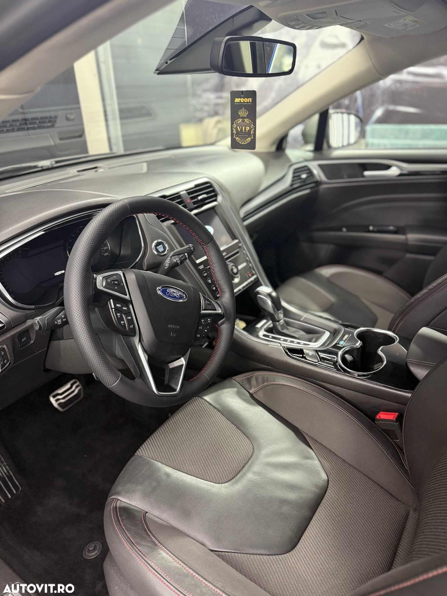 Ford Mondeo 2.0 TDCi Powershift ST Line High - 16