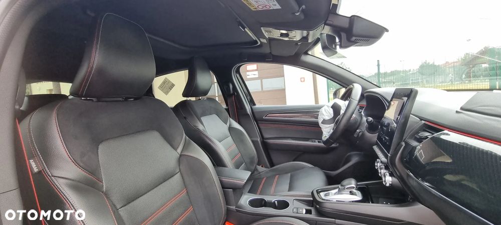 Renault Arkana E-TECH 145 R.S.LINE - 14
