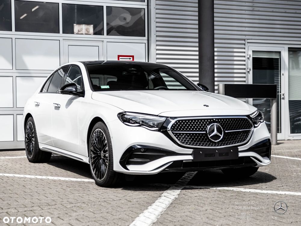 Mercedes-Benz Klasa E 300 de PHEV 4-Matic AMG 9G-Tronic - 3