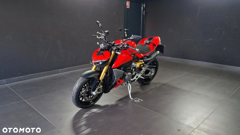 Ducati Streetfighter V2 - 7