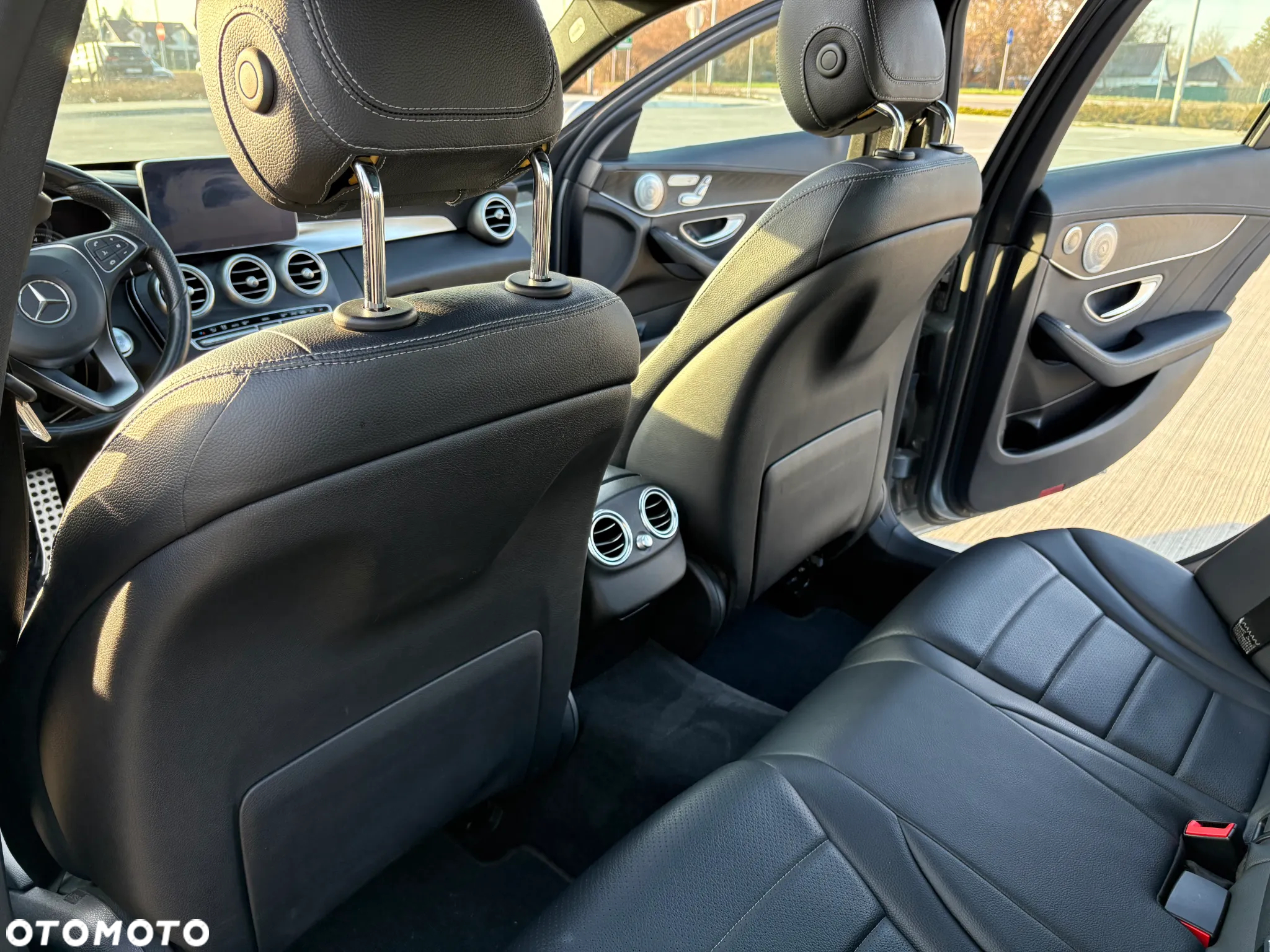 Mercedes-Benz Klasa C 300 7G-TRONIC - 9