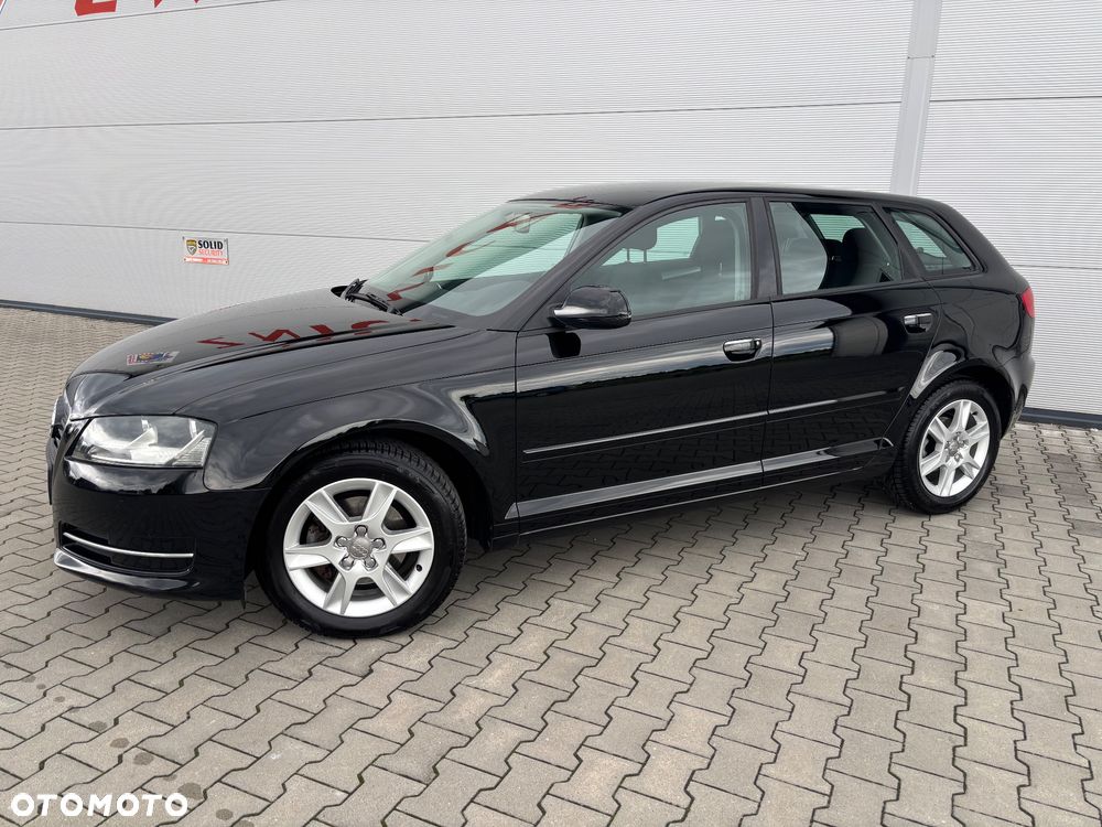 Audi A3 Sportback 1.4 TFSI Ambiente - 2
