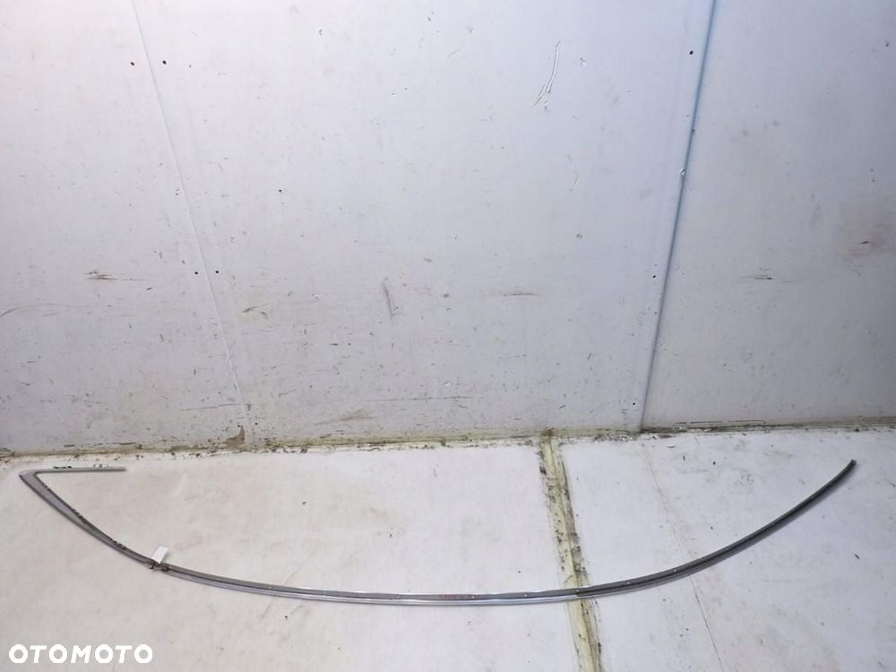 LISTWA KAROSERYJNA PRAWA AUDI A8 D3 4E0853704B - 3