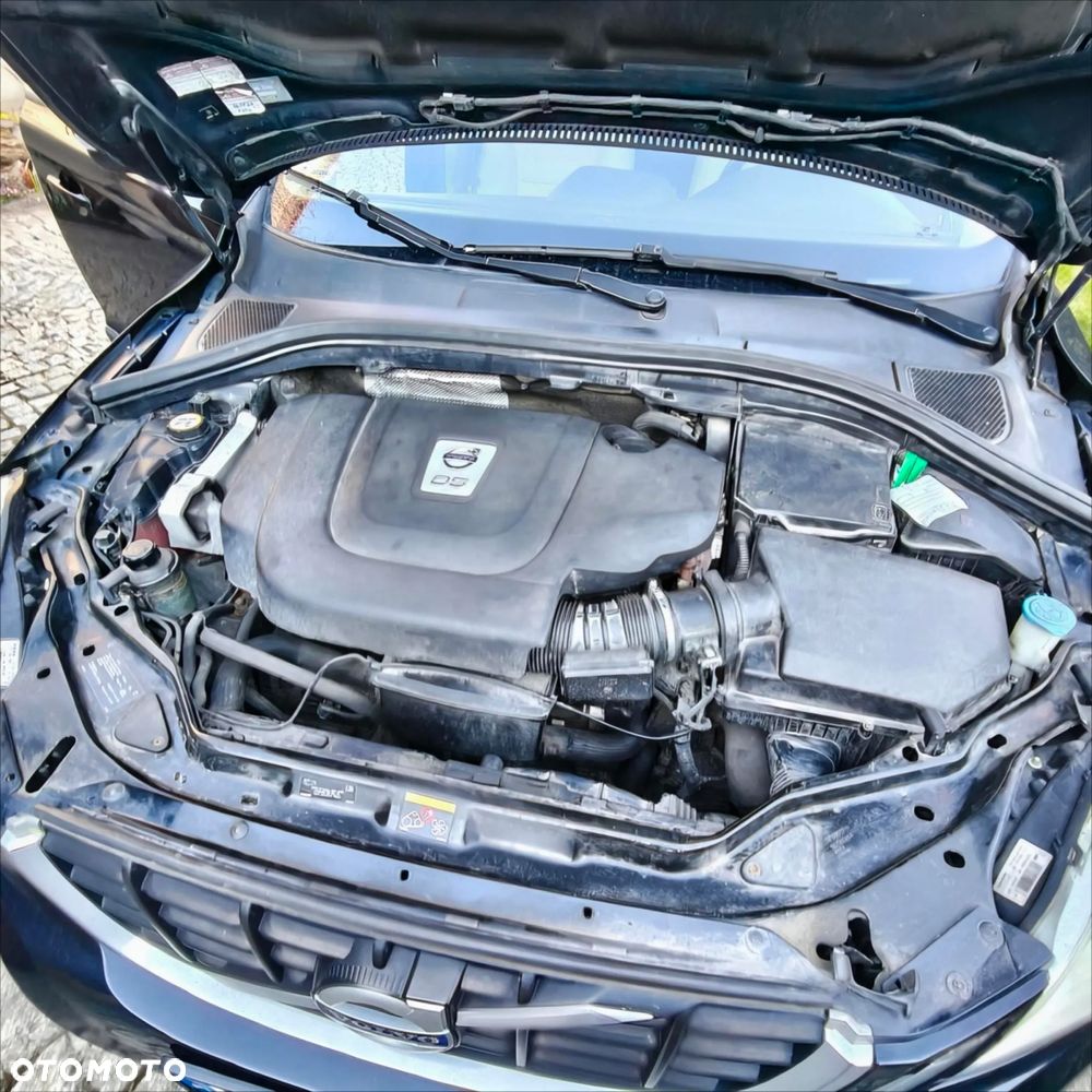 Volvo XC 60 D5 AWD Momentum - 10