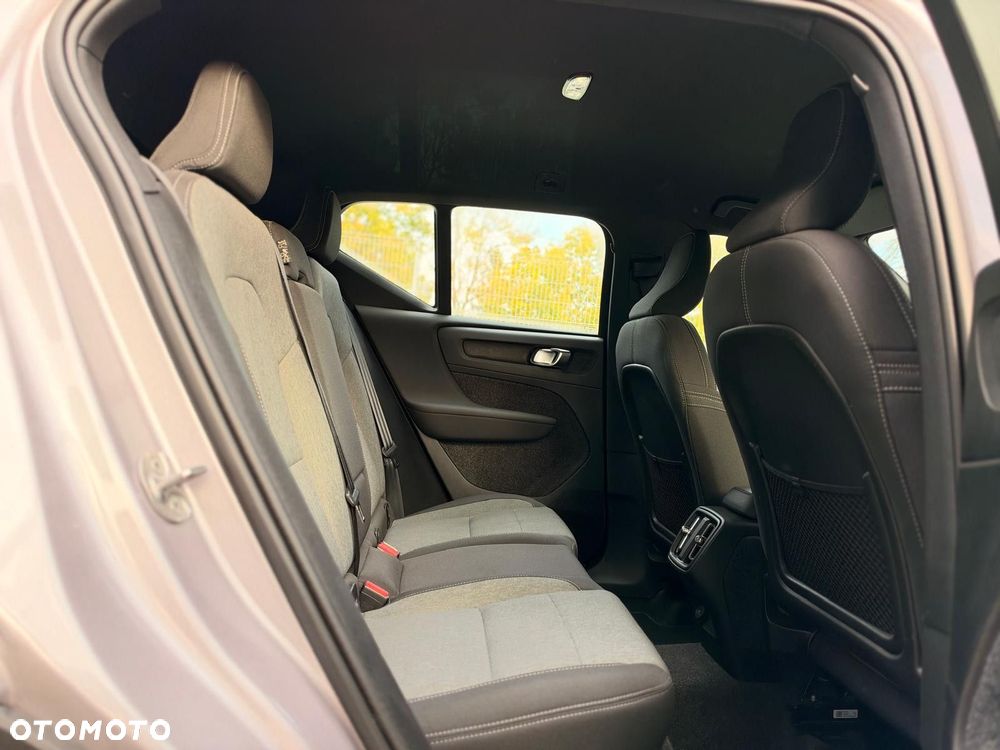 Volvo XC 40 - 28