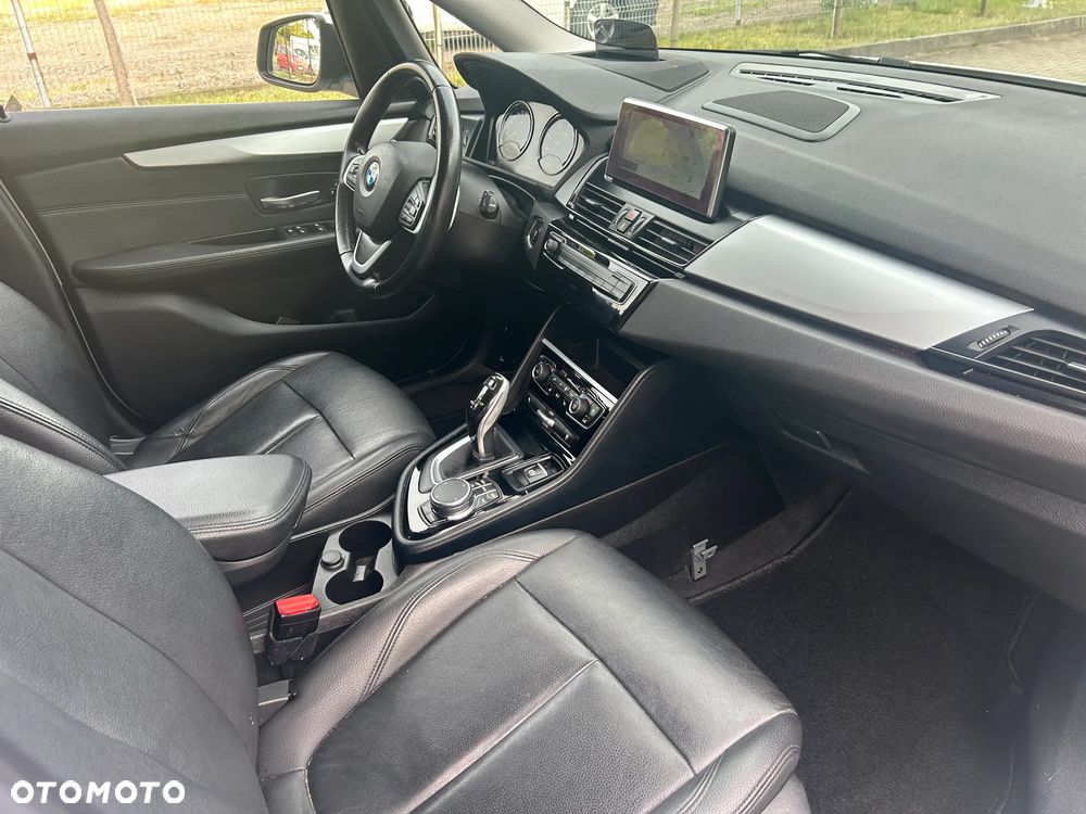 BMW Seria 2 218d Luxury Line sport - 31