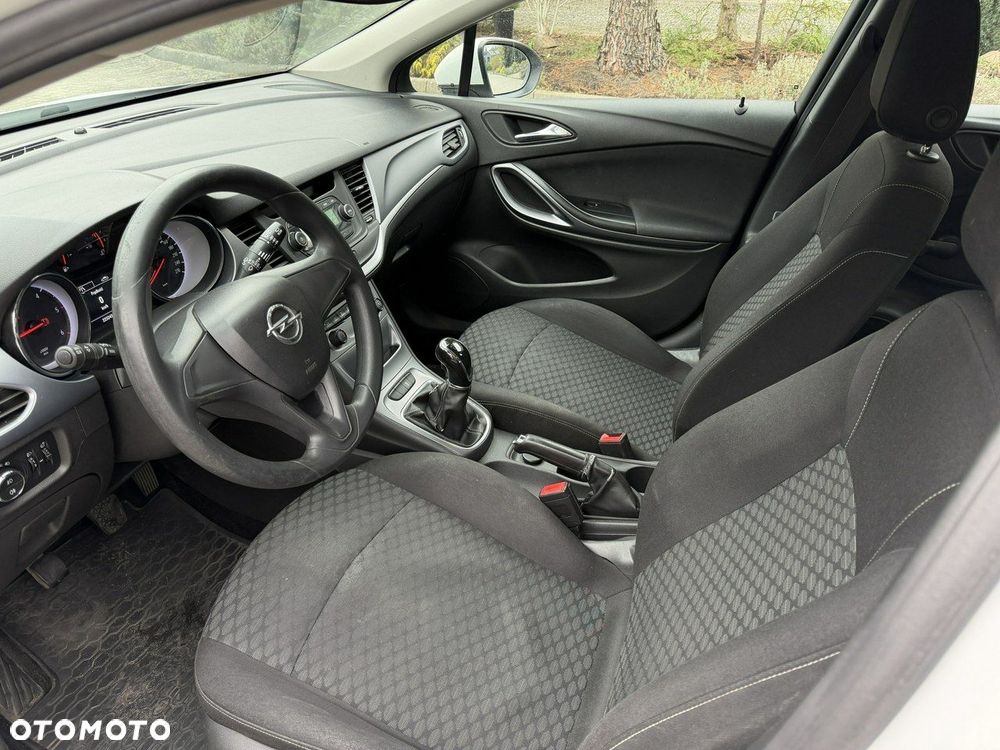 Opel Astra 1.6 CDTI Essentia - 7
