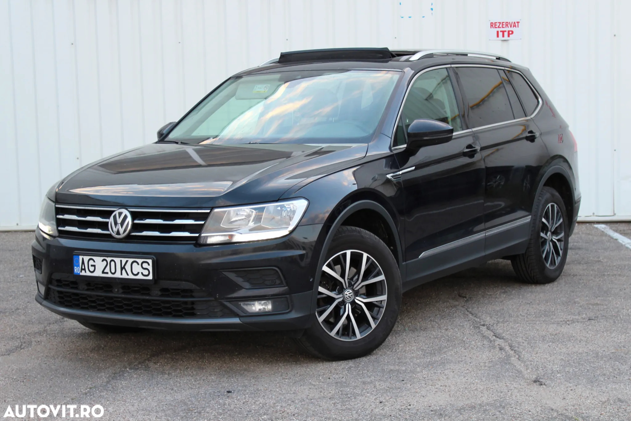 Volkswagen Tiguan 2.0 TDI DPF Comfortline - 2