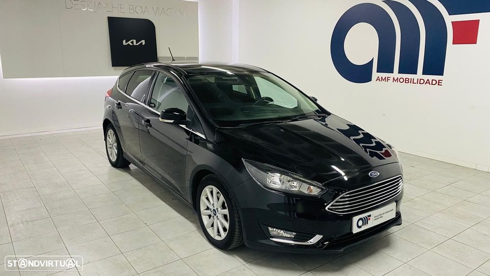 Ford Focus 1.0 EcoBoost Titanium - 1