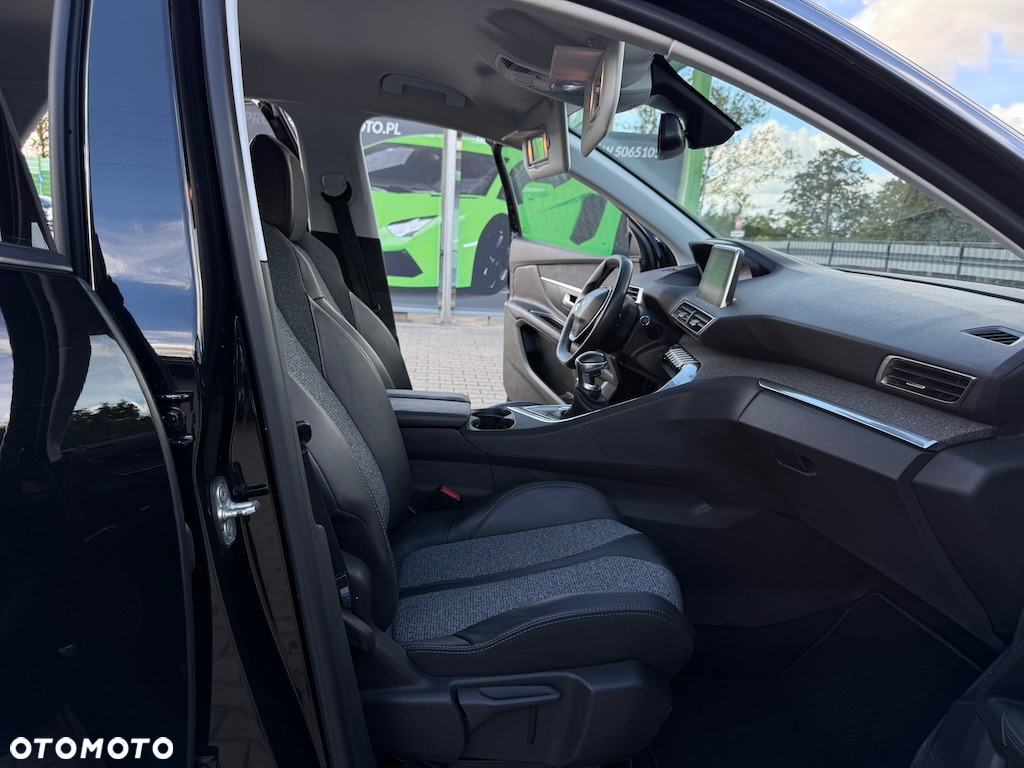 Peugeot 3008 1.6 BlueHDi Allure S&S - 21