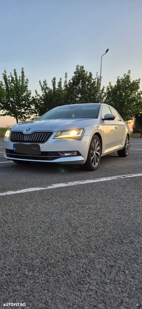 Skoda Superb 2.0 TDI DSG Laurin & Klement - 8