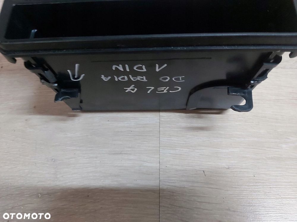 Toyota Celica VII ramka radia 1 din plastik - 4