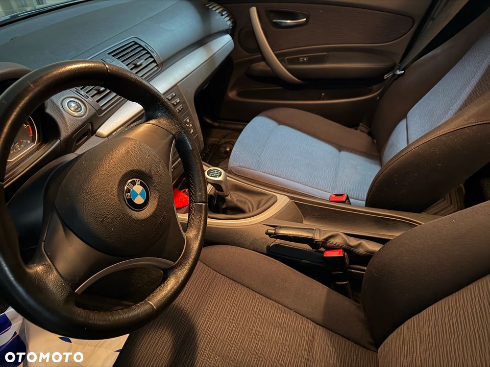 BMW Seria 1 118d DPF - 10