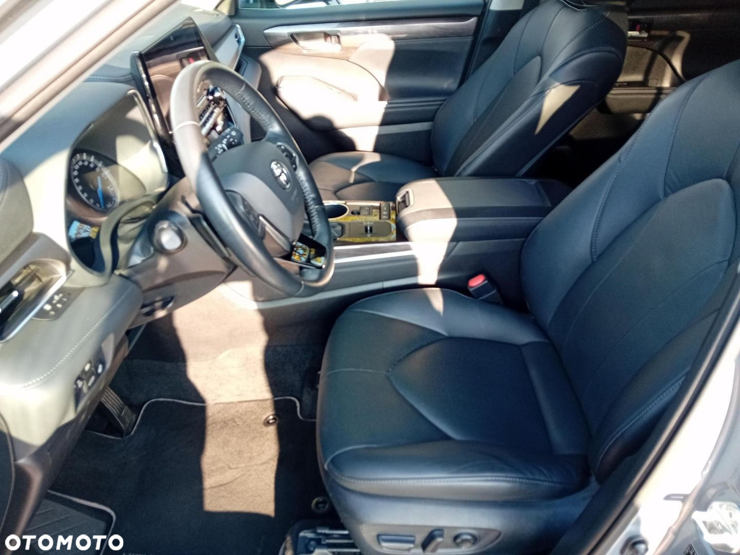 Toyota Highlander - 12