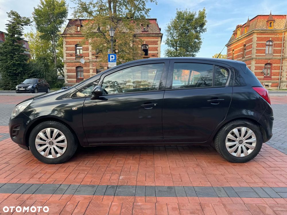 Opel Corsa 1.2 16V Cosmo - 3