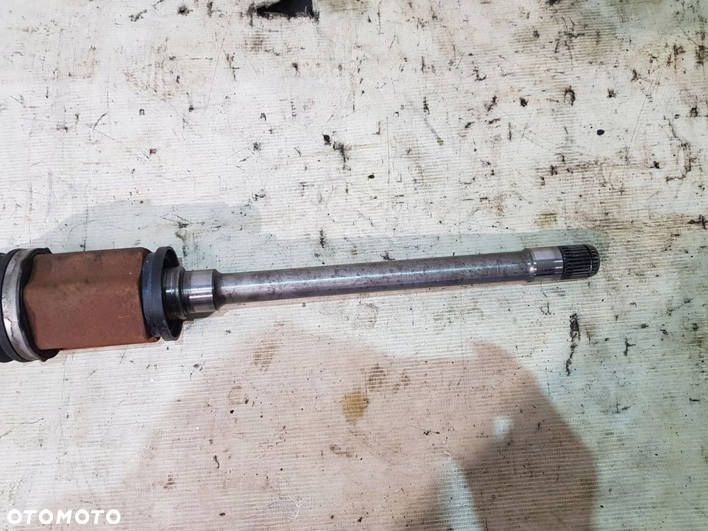 półoś prawa 7597694 bmw f30 f31 f22 f32 eur xdrive 3.0d aut - 3