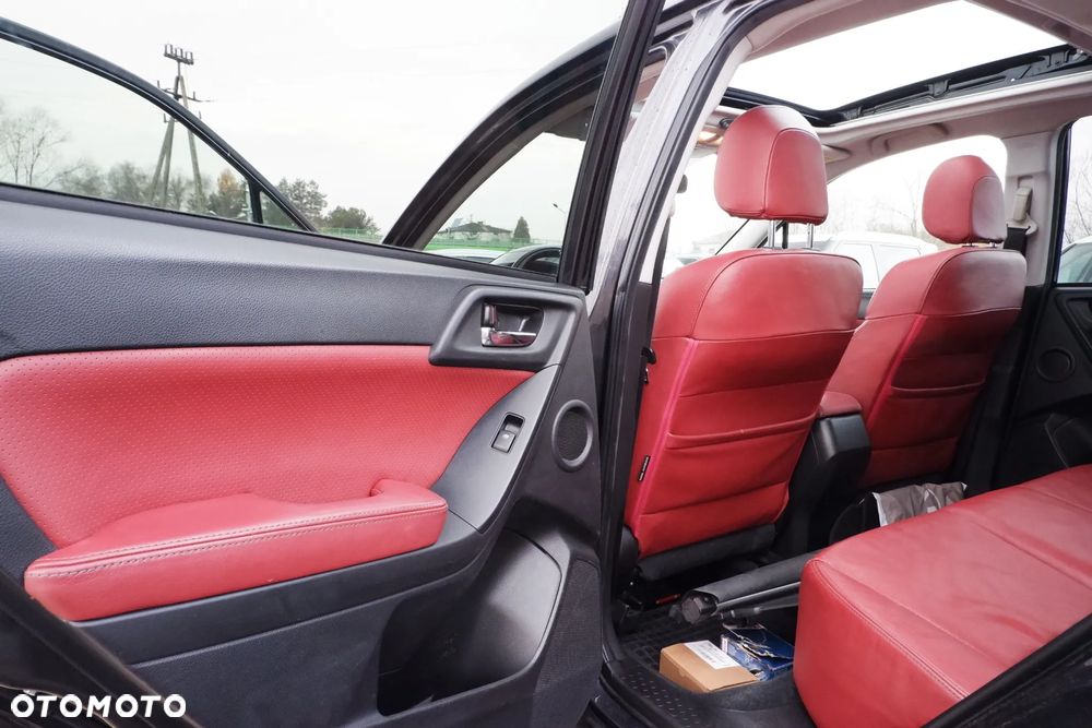 Subaru Forester 2.0XT Platinum Lineartronic - 30