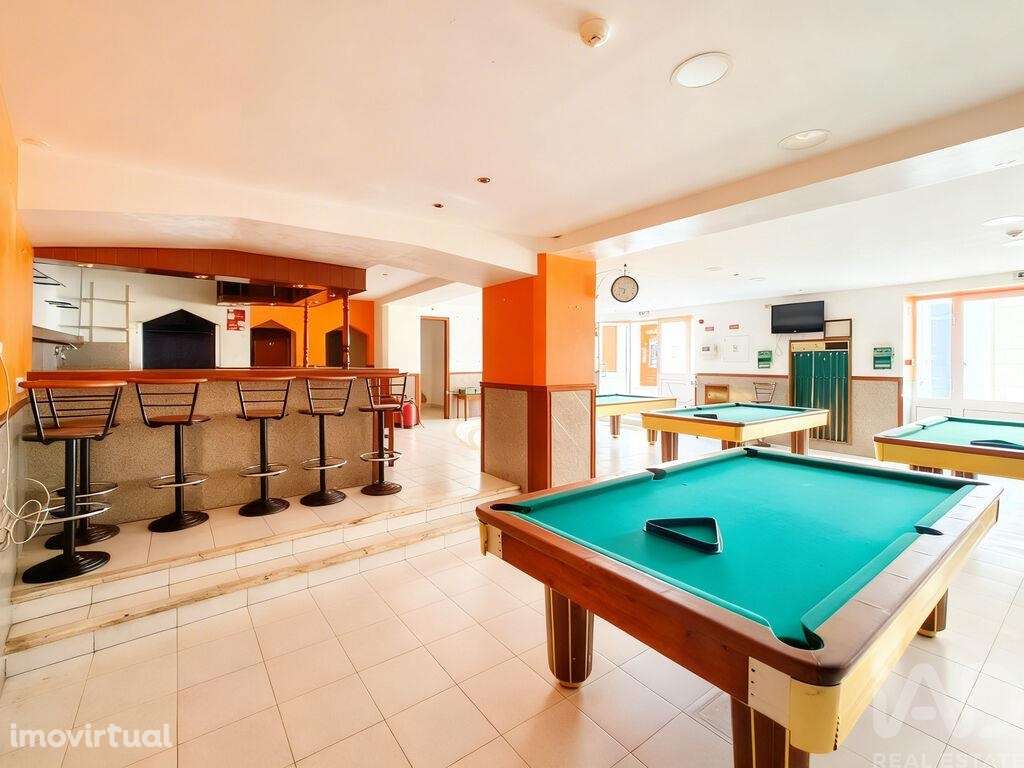 Loja / Estabelecimento Comercial T1 em São Gonçalo De Lagos de 125,00 - Grande imagem: 3/30