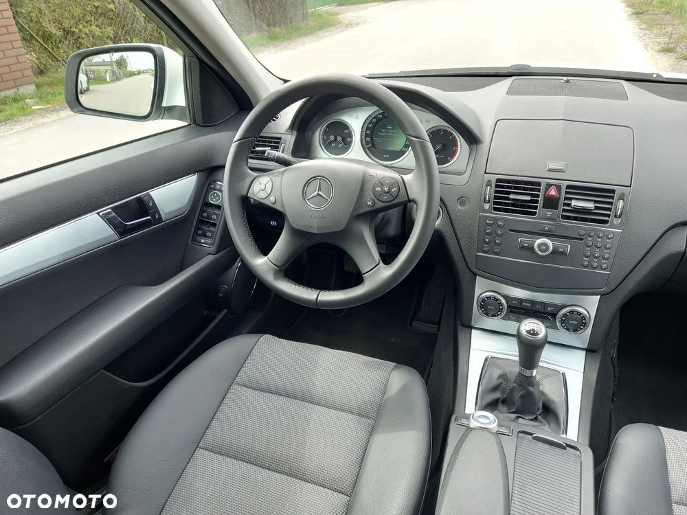 Mercedes-Benz Klasa C 200 CDI Avantgarde - 30