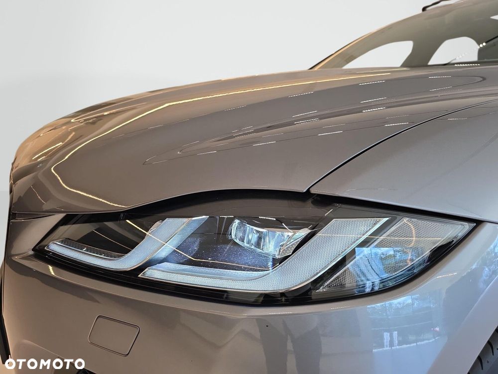 Jaguar F-Pace 2.0 D200 mHEV AWD R-Dynamic SE - 34