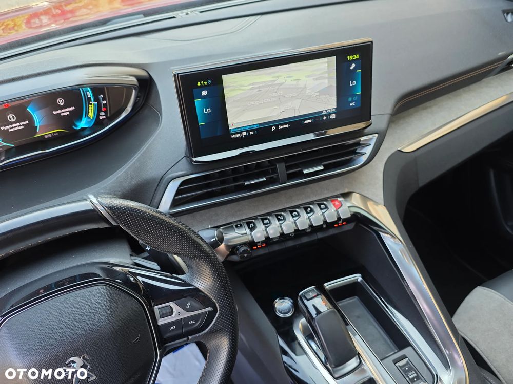 Peugeot 3008 1.6 PureTech HYbrid4 GT S&S EAT8 - 27