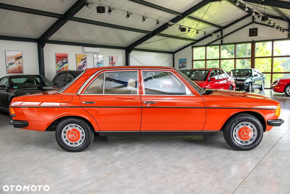 Mercedes-Benz W123 - 8