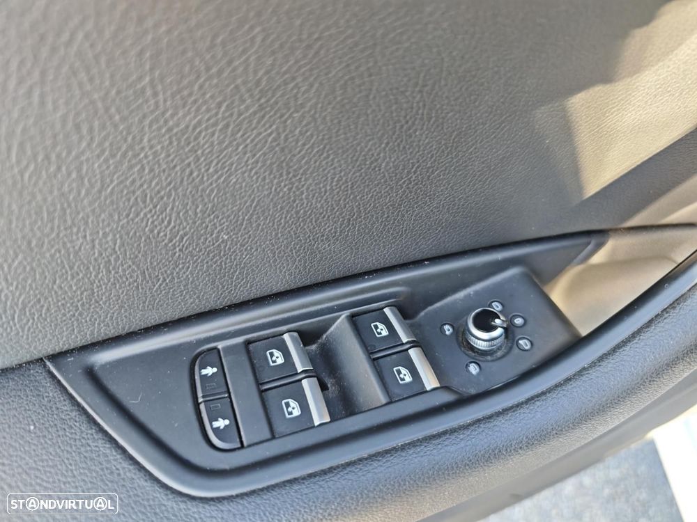 Audi A4 Avant 2.0 TDI S-line S tronic - 33