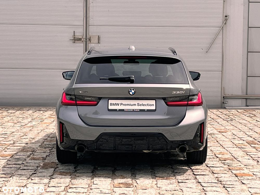 BMW Seria 3 330i xDrive M Sport sport - 19