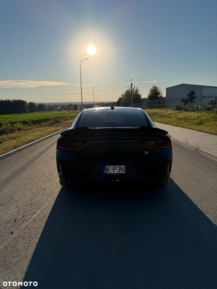Dodge Charger 6.4 Scat Pack - 6