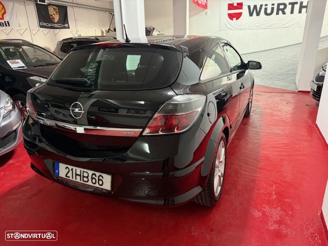 Opel Astra GTC 1.4 - 4