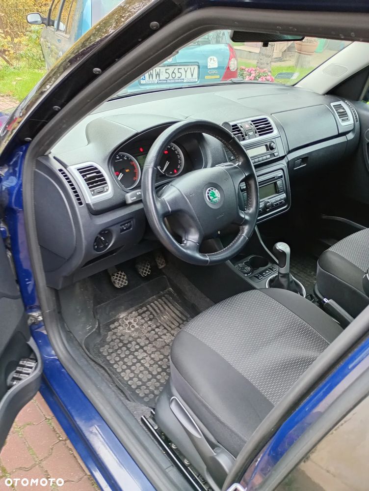 Skoda Roomster 2009 photo 5