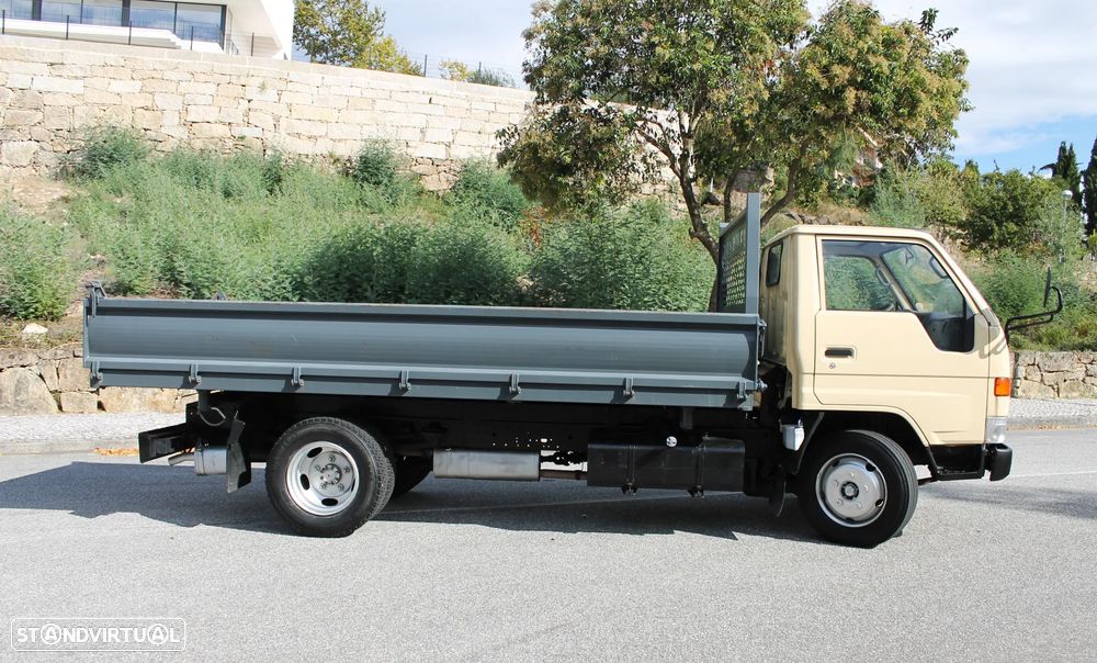 Toyota Dyna 280 - 5