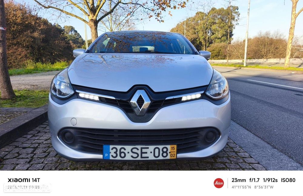 Renault Clio 1.2 16V 75 Collection - 1