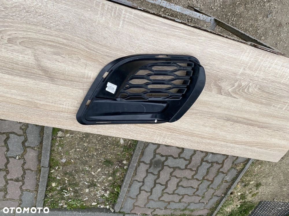 KRATKA ATRAPA ZDERZAKA LEWA DODGE CHARGER 68499095AA - 2