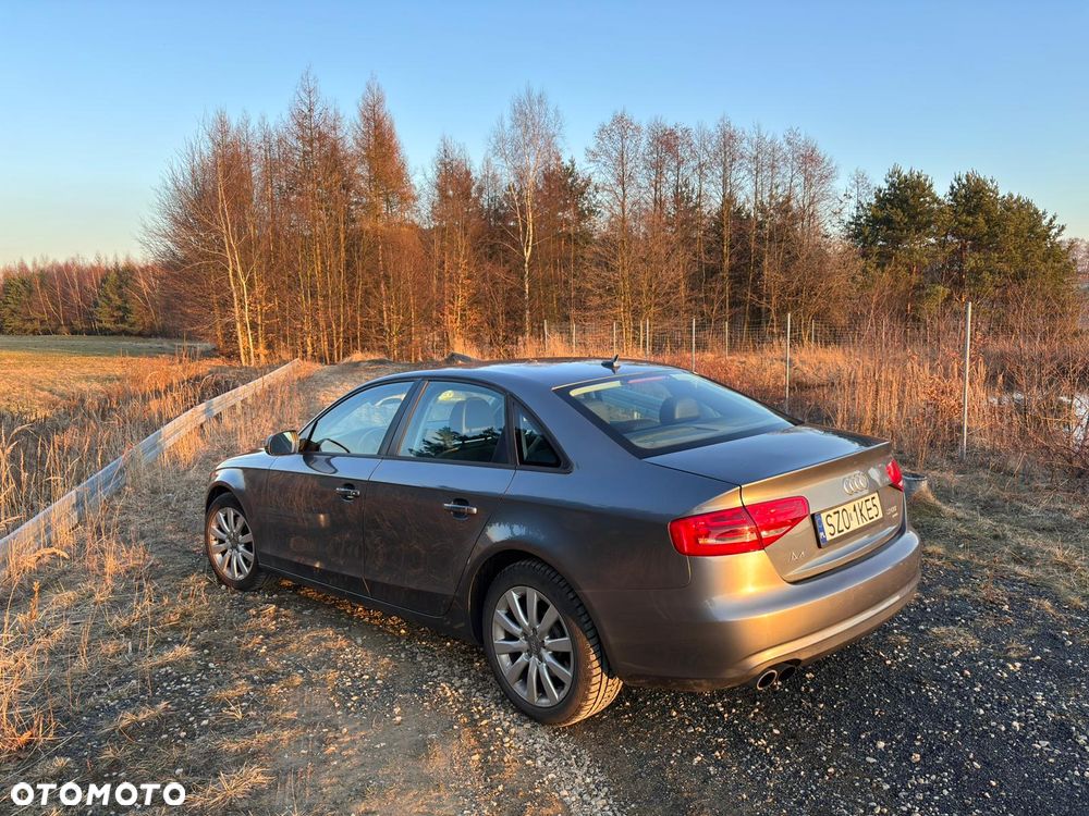 Audi A4 Limousine - 3