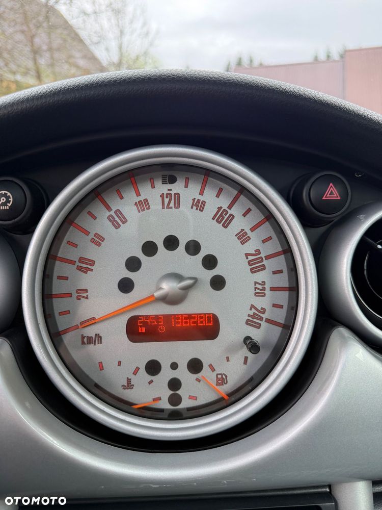 MINI Cooper Standard - 8