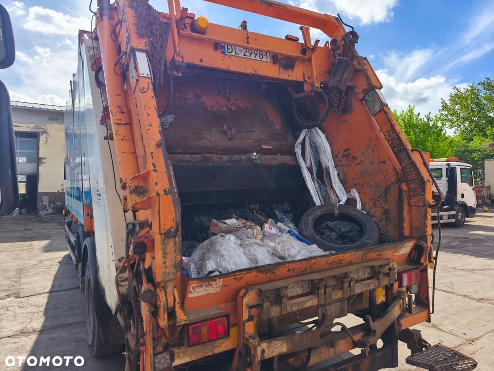 Volvo Fm 9 260 6X2 - 8