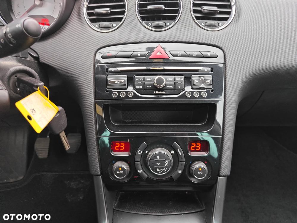 Peugeot 308 2.0 HDi Allure - 26