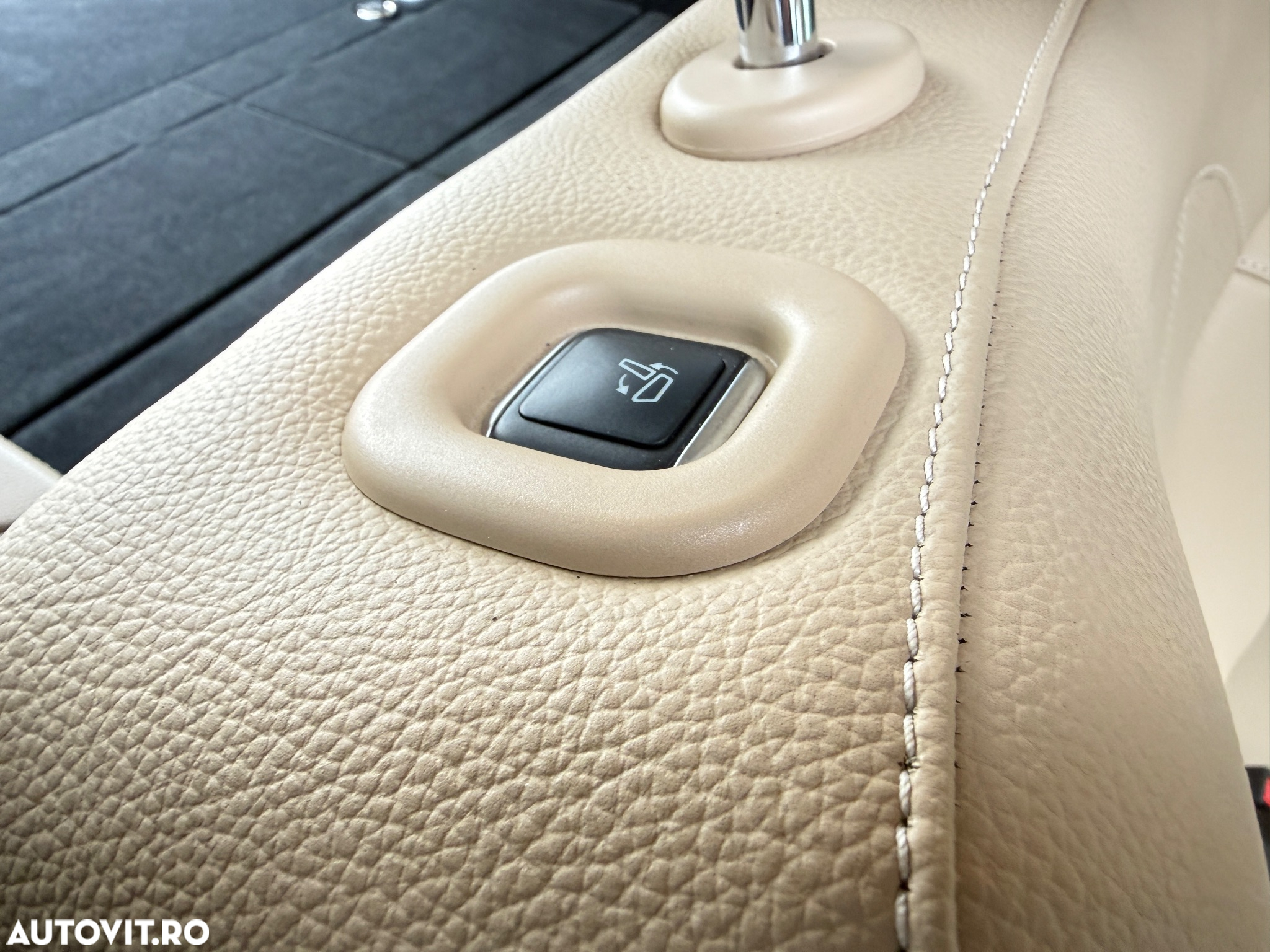 Mercedes-Benz GLS 450 4Matic 9G-TRONIC - 21