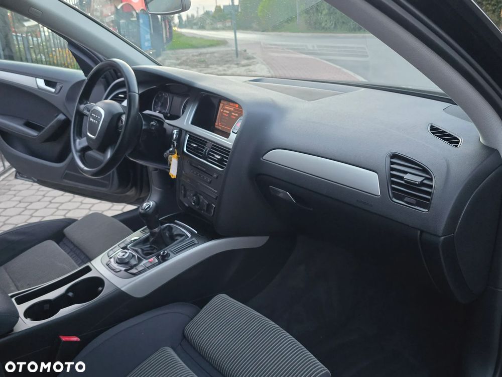 Audi A4 Avant 2.0 TFSI Ambition - 25